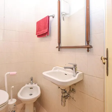 Apartament Gorgeous In With Wifi